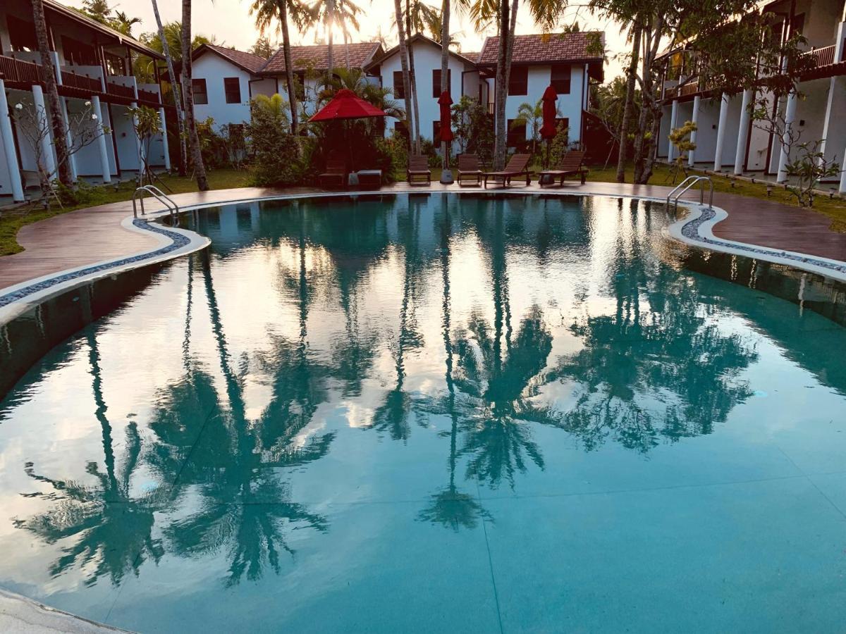 Palm Garden Ayurveda Resort Ahangama Luaran gambar